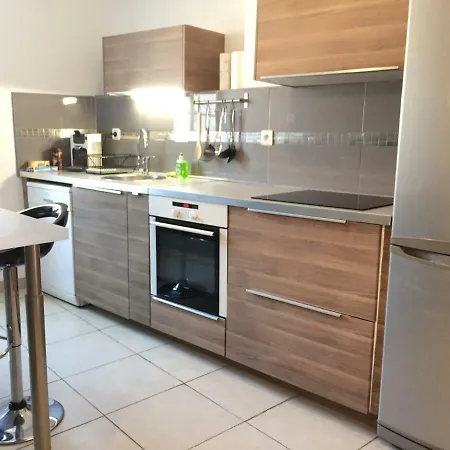 Appartamento T2 Hyper centre clim,WIFI Hyères Esterno foto